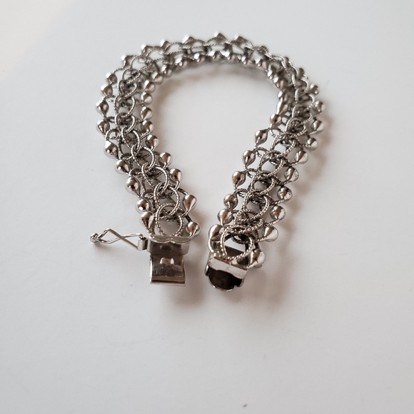 Vintage sterling ornate circle link bracelet - Picture 3 of 7